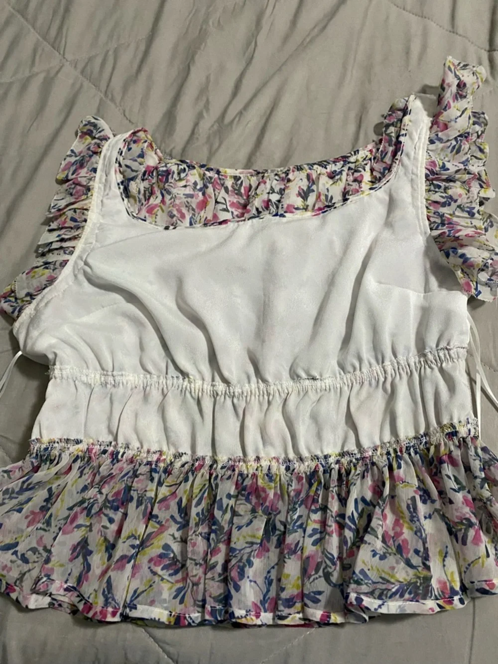 French Connection Pink Floral Ruffle Peplum Top Blouse Size Large Cottagecore - Picture 10 of 10